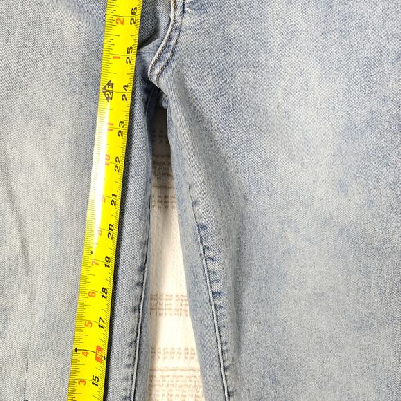 Guess Straight Leg Jeans Women’s Size 31 Light Wash High Rise - Picture 6 of 8
